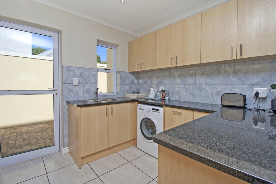 To Let 3 Bedroom Property for Rent in Bluewater Estate Western Cape